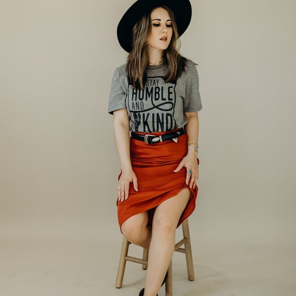 STAY HUMBLE AND KIND Graphic Tee - Picture 4 of 6